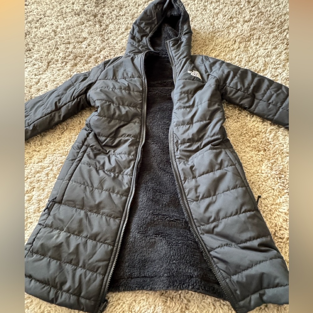 Woman’s northface fleece lined jacket